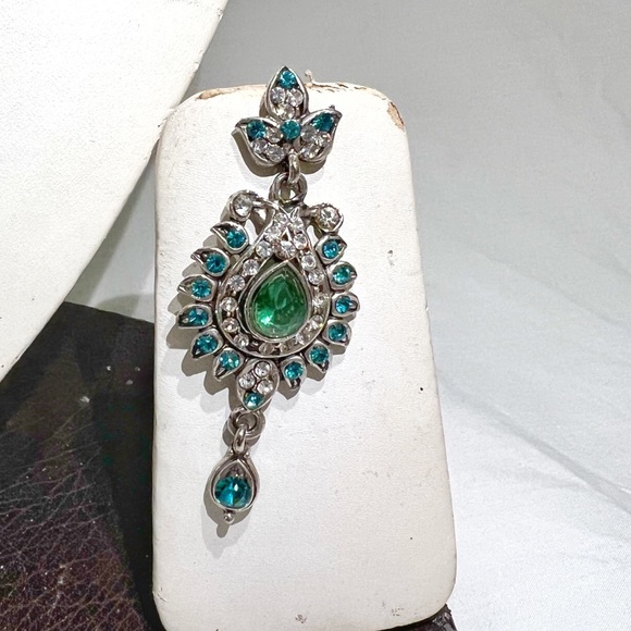 Indian Pakistani jewelry-Light sky blue and silver crystal necklace earring set - Picture 3 of 7